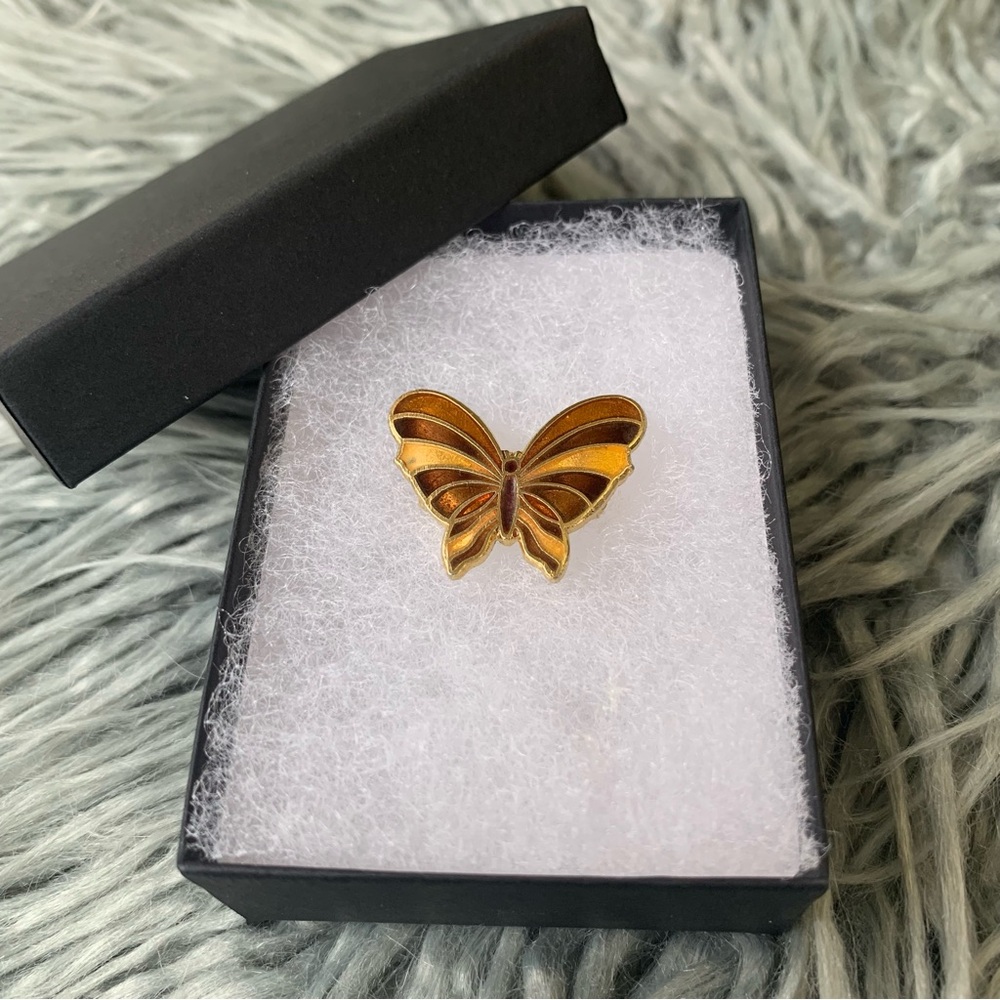 Vintage enamel Butterfly Brooch Pin - Picture 1 of 6